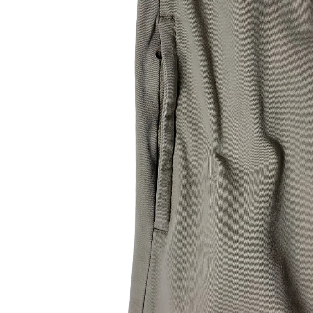 Denizen from Levi's men's athletic fit tan chino pants size 38x32